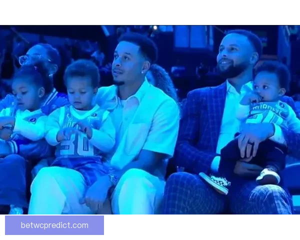 戴尔-库里黄蜂30号球衣退役 塞斯发言祝贺父亲荣耀时刻