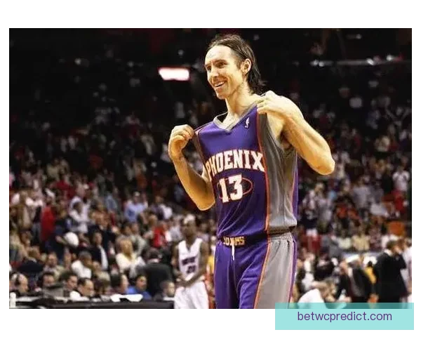 三分神射手本赛季命中率五成二老鹰意外裁掉休斯坦